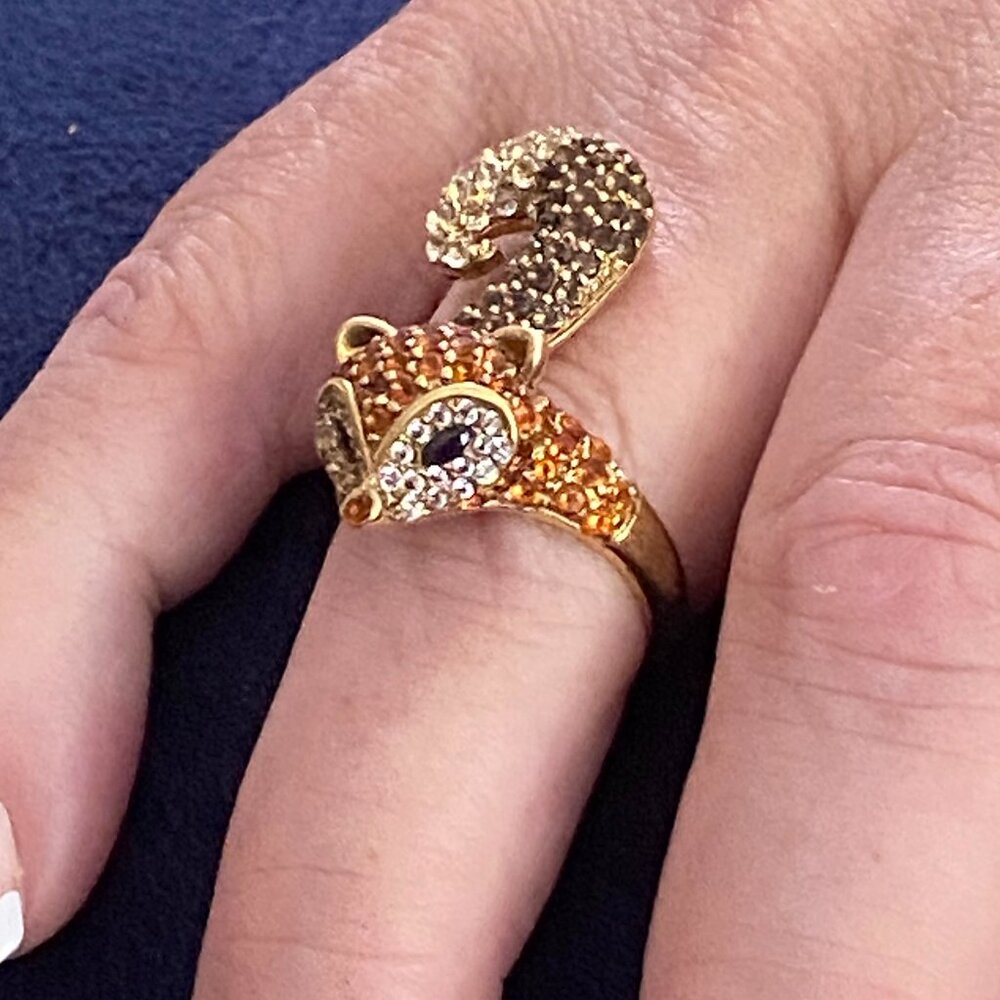 Beautiful  Foxy Lady Ring!! 14 k Gold over 925 Sterling Silver. Size 6 - 6.5.